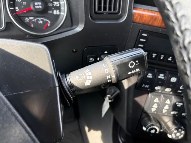 2022 International LT625-19
