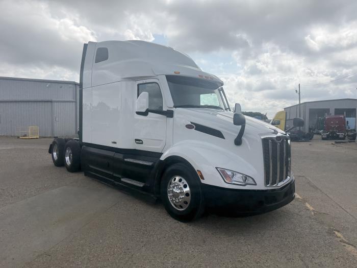 2022 Peterbilt 579-3