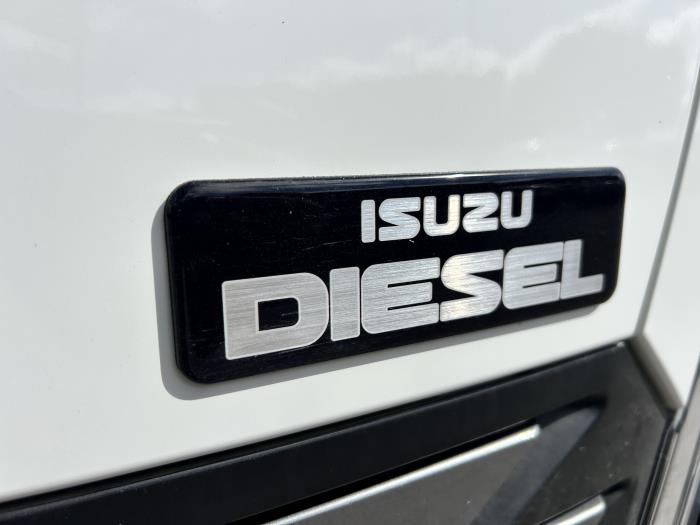 2026 Isuzu NPR-HD-14