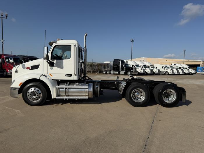 2022 Peterbilt 579-1
