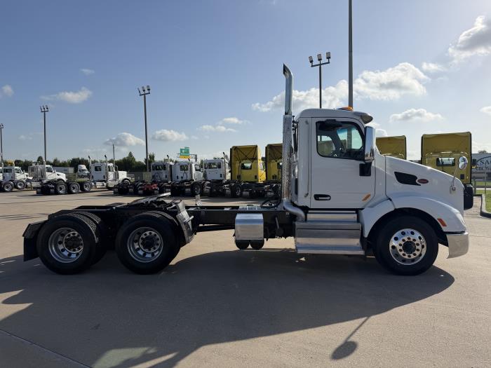 2022 Peterbilt 579-5
