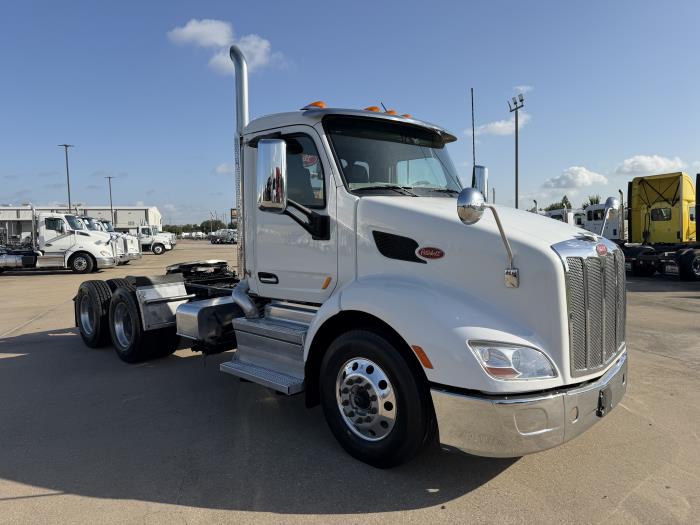 2022 Peterbilt 579-6