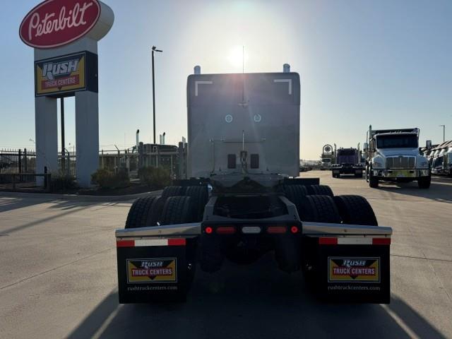 2027 Peterbilt 589-6
