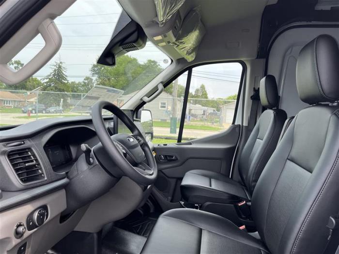 2026 Ford Transit-250-14