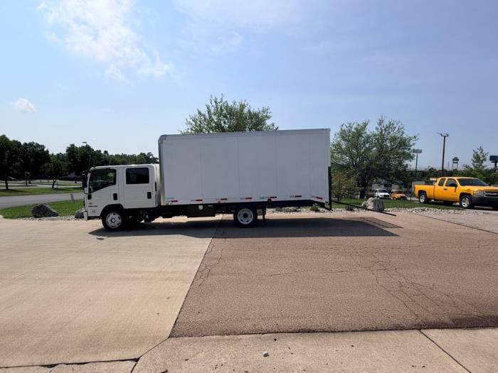 2026 Isuzu NPR-XD-6