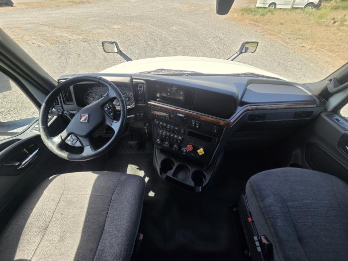 2021 International LT625-10