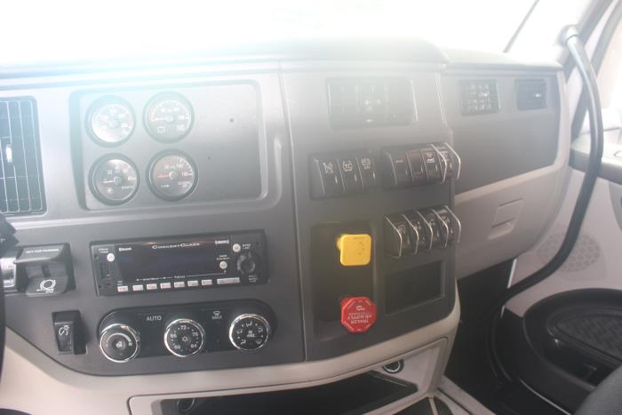 2023 Peterbilt 579-11