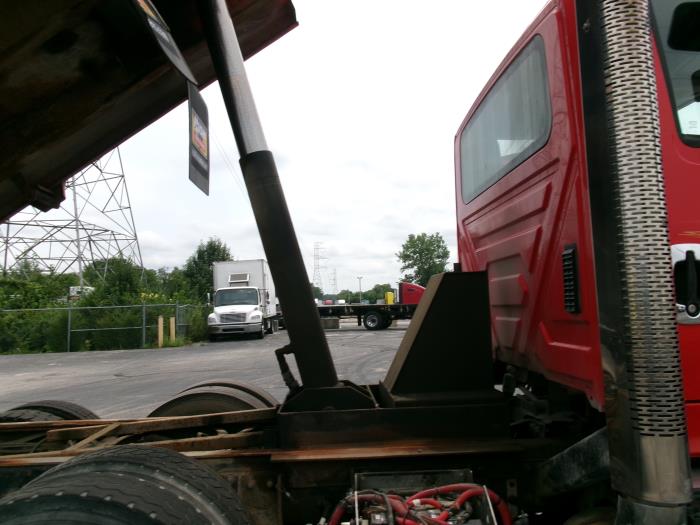 2016 International 7600-10