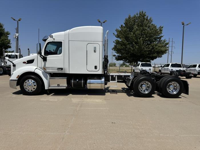 2021 Peterbilt 579-5