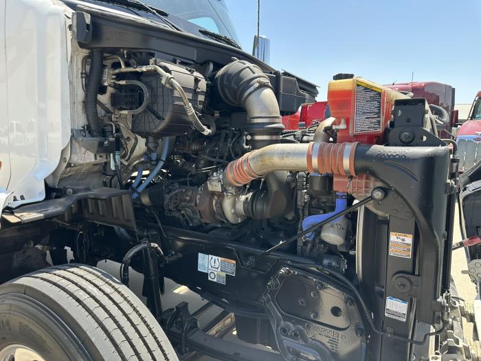 2021 Peterbilt 579-13