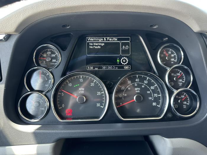 2021 Peterbilt 579-6