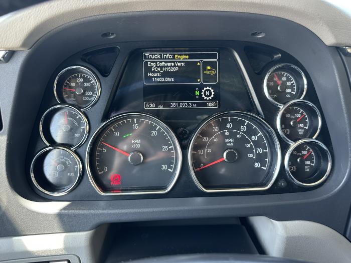2021 Peterbilt 579-16