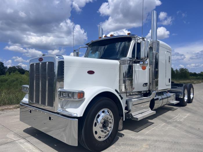 2027 Peterbilt 589-1