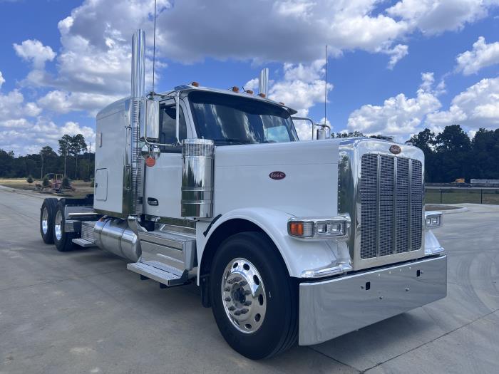 2027 Peterbilt 589-7