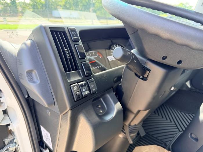 2026 Isuzu NPR-HD-11