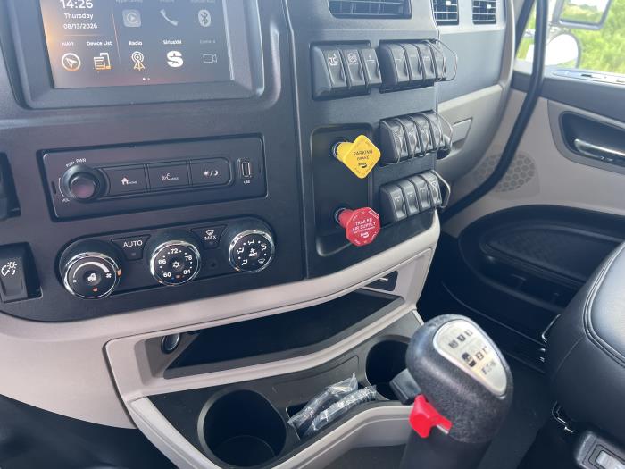 2027 Peterbilt 589-17