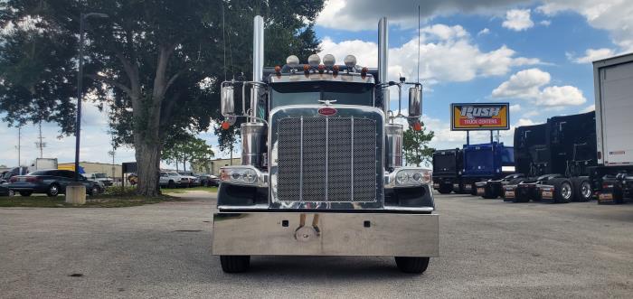 2023 Peterbilt 389 — photo 4