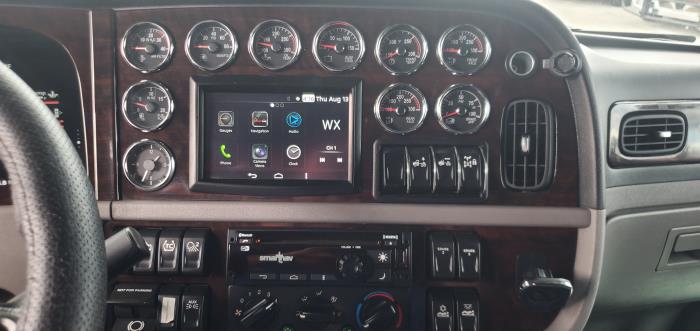 2023 Peterbilt 389-12