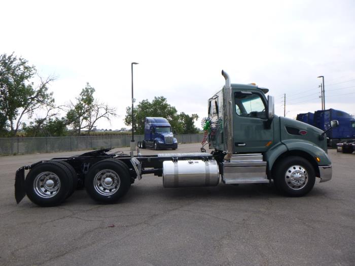 2021 Peterbilt 579-5