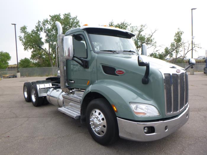 2021 Peterbilt 579-6
