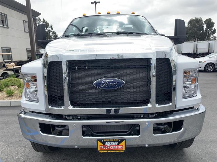 2027 Ford F-650-7