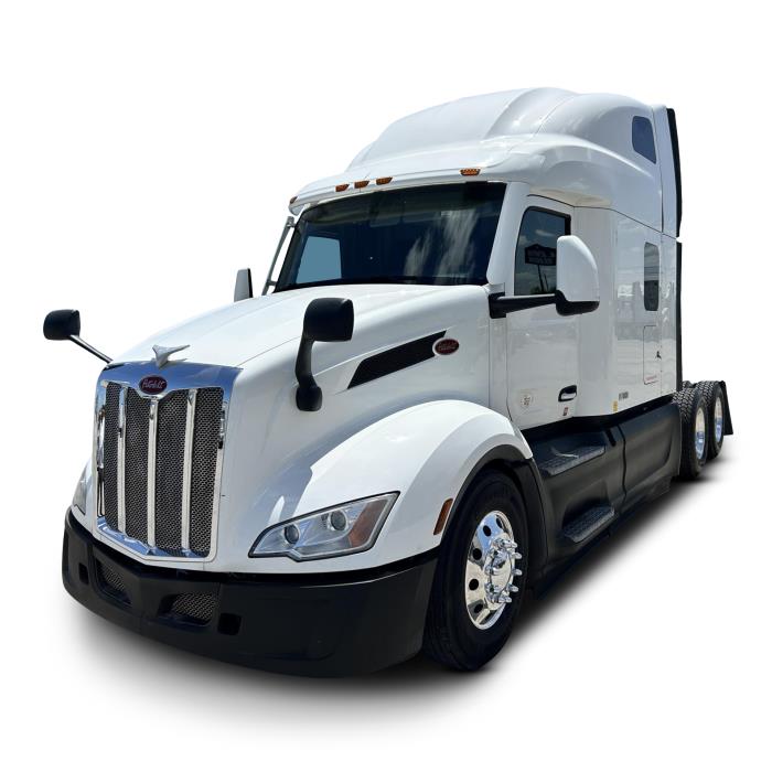 2022 Peterbilt 579-0