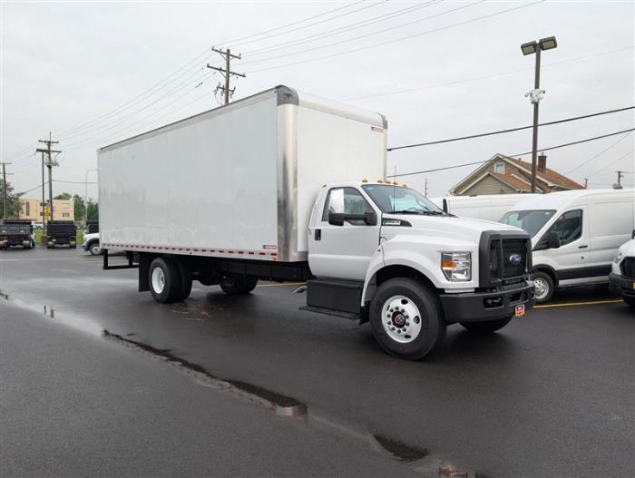 2027 Ford F-750-7