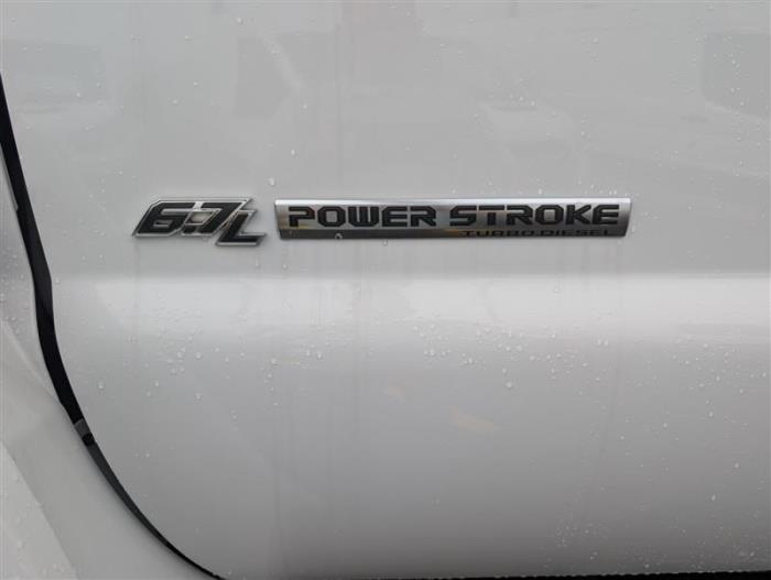2027 Ford F-750-28