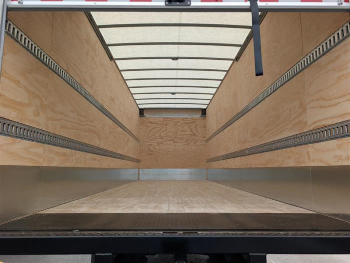 2027 Ford F-750-11