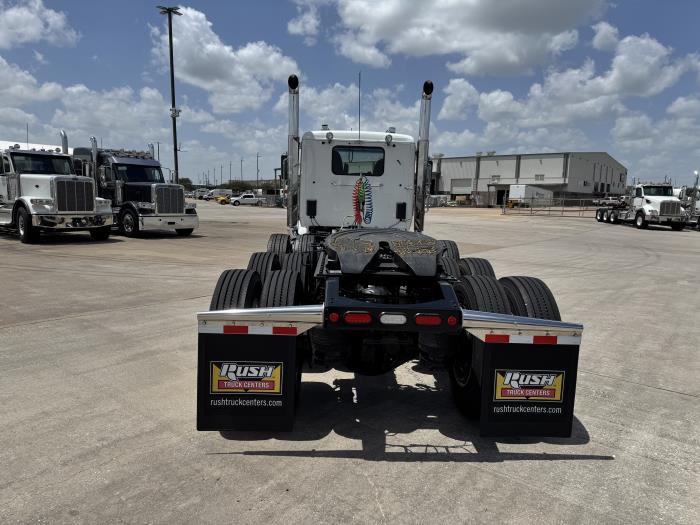2027 Peterbilt 589-6