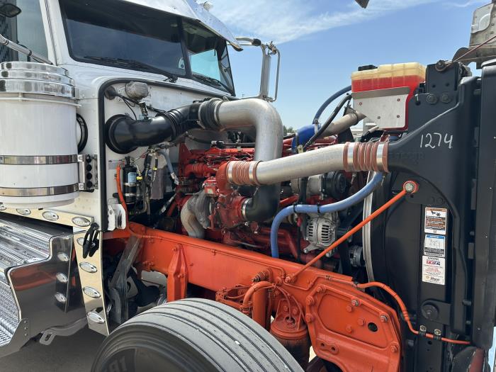 2023 Peterbilt 389-14
