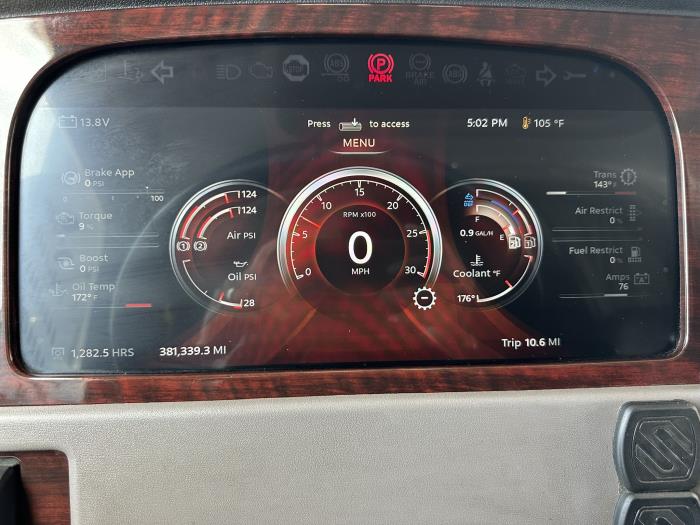 2023 Peterbilt 389 — photo 8