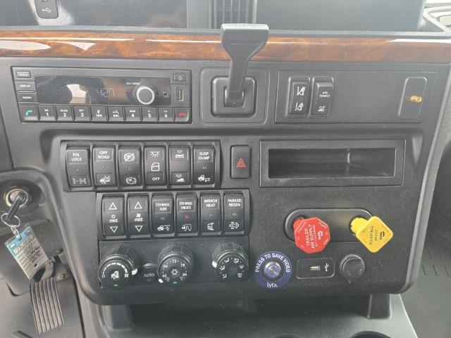 2021 International LT625-15