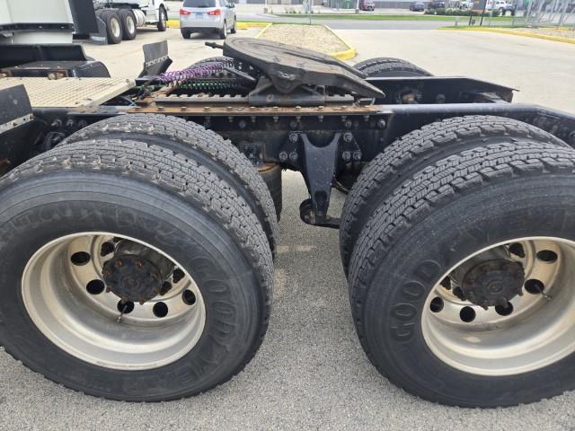 2021 International LT625-21