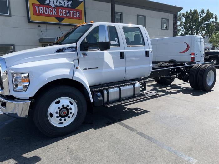 2027 Ford F-650-2