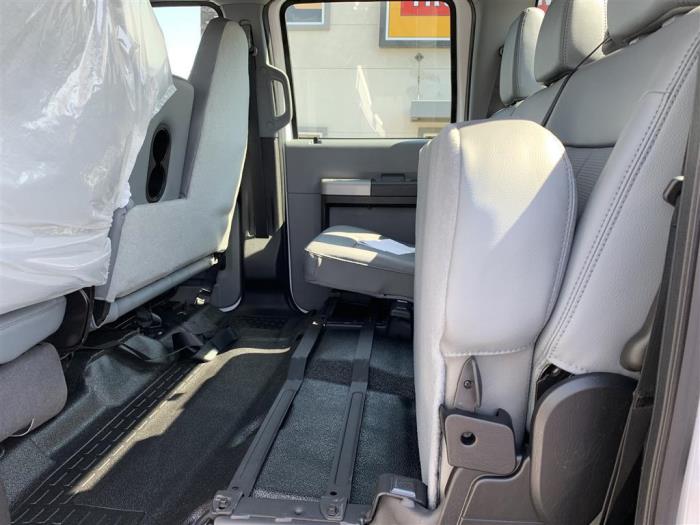 2027 Ford F-650-13