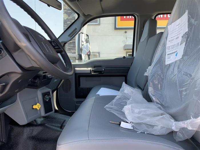 2027 Ford F-650-17