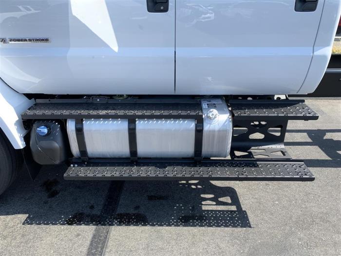 2027 Ford F-650-10