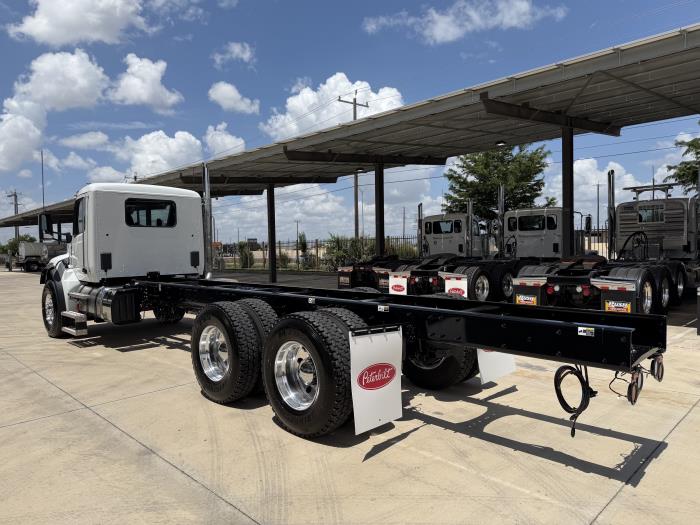 2027 Peterbilt 548-4