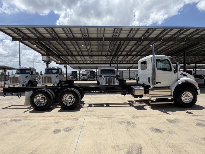 2027 Peterbilt 548-7
