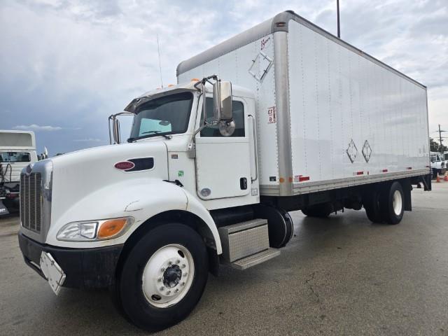 2018 Peterbilt 337-0