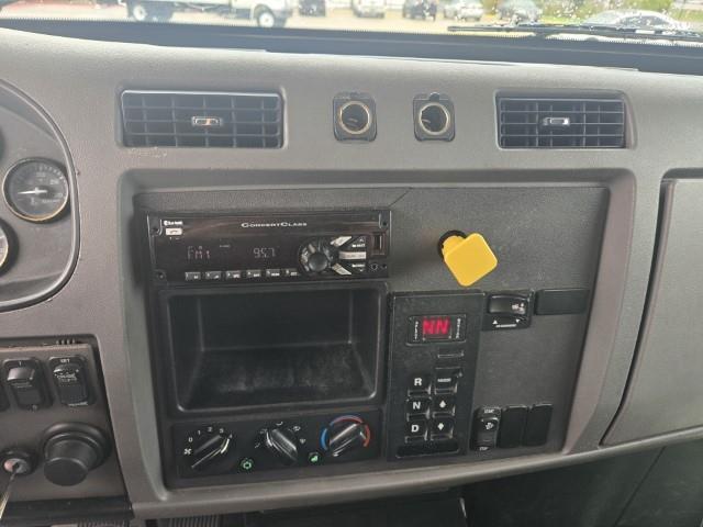 2018 Peterbilt 337-5