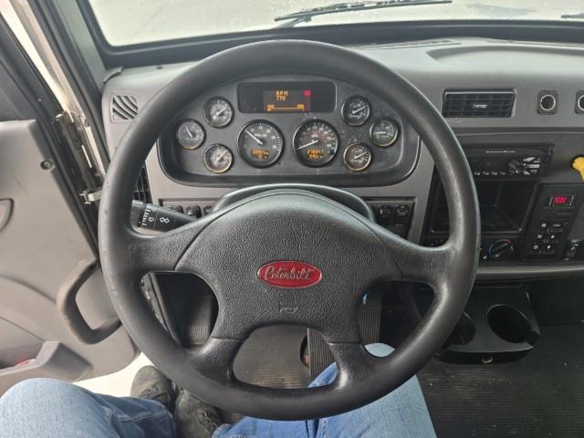 2018 Peterbilt 337-6