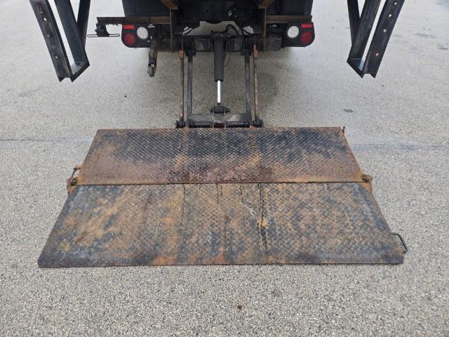 2018 Peterbilt 337-10