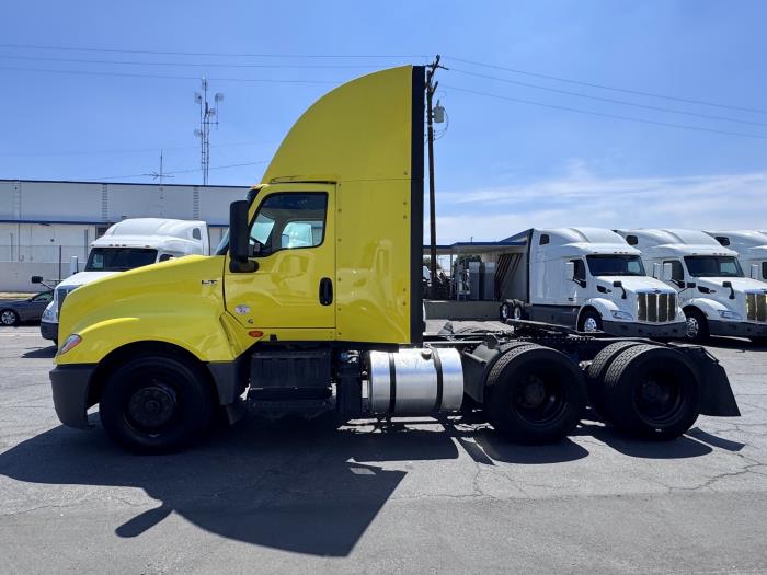 2023 International LT625-8