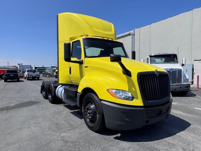 2023 International LT625-2