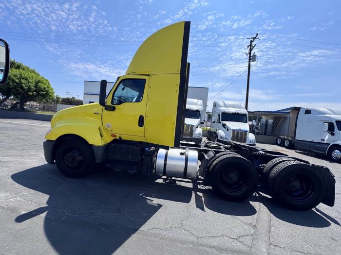 2023 International LT625-7
