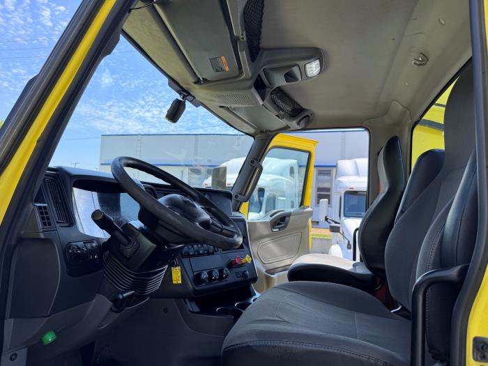 2023 International LT625-14