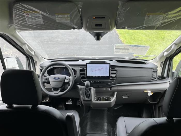 2026 Ford Transit-250-9