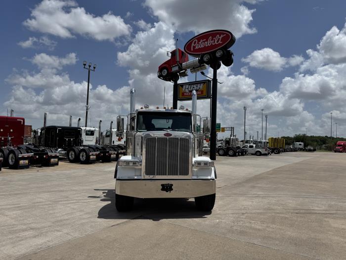 2027 Peterbilt 589-10